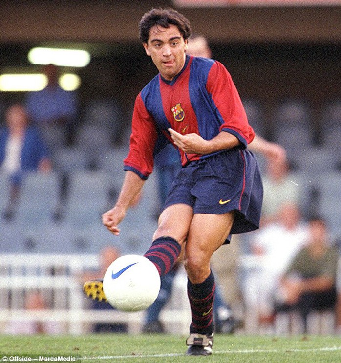 Xavi những ngày đầu thi đấu cho Barca
