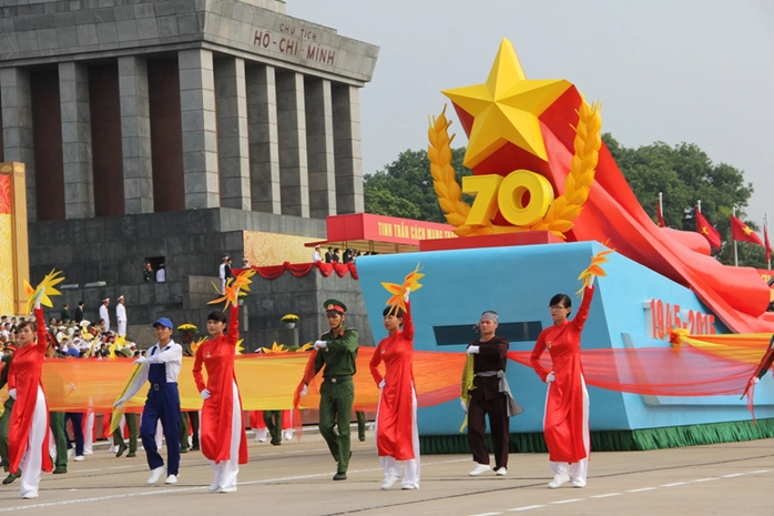 Lễ diễu binh chào mừng Quốc khánh tại Quảng trường Ba Đình, Hà Nội sáng 2-9 - Ảnh: Văn Duẩn