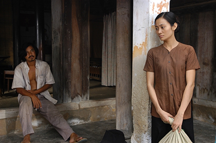Hạnh Thúy vai Ba Thuận trong phim Sống trong sợ hãi