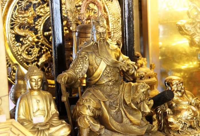 Ngoài lư đồng, các cơ sở ở An Hội còn làm nhiều sản phẩm khác để đáp ứng nhu cầu thị trường