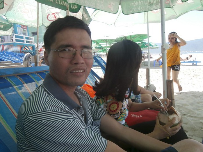 Anh Lương Đức Tiến (quê Hà Nội): 'Đà Nẵng nên thu hồi các dự án ven biển chậm triển khai, bỏ hoang nhiều năm để 'khơi thông' tiềm năng du lịch'. Anh Lương Đức Tiến (quê Hà Nội): Đà Nẵng nên thu hồi các dự án ven biển chậm triển khai, bỏ hoang nhiều năm để khơi thông tiềm năng du lịch.