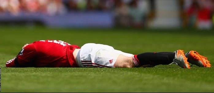 Rooney gây thất vọng trong trận gặp Aston Villa
