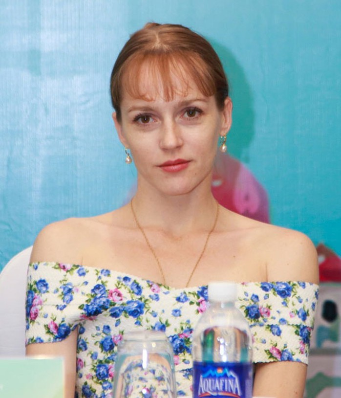 Nữ diễn viên nổi tiếng Elisaveta Sergeevna Nebesnaya, người đảm nhận vai nữ chính trong vở “Hồ thiên nga”, tại cuộc gặp gỡ báo chí ở Hà Nội