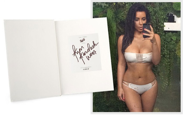 Kim Kardashian và cuốn sách Selfish Ảnh: REUTERS
