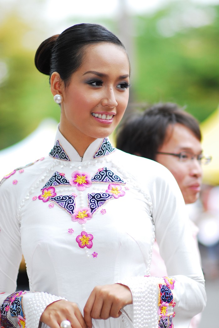 Hoa hậu Mai Phương Thúy buộc phải mua lại tài khoản mang chính tên mình Ảnh: TARO