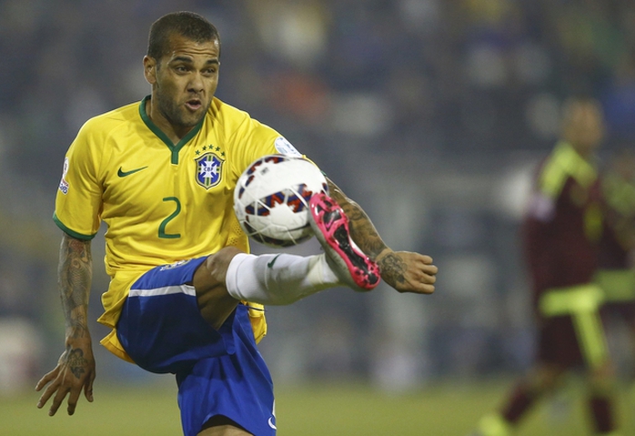 Hậu vệ Dani Alves