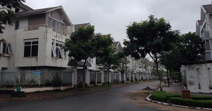 Khu đô thị mới Văn Phú có tổng vốn đầu tư lên tới 820 triệu USD. Khu đô thị mới Văn Phú có tổng vốn đầu tư lên tới 820 triệu USD.