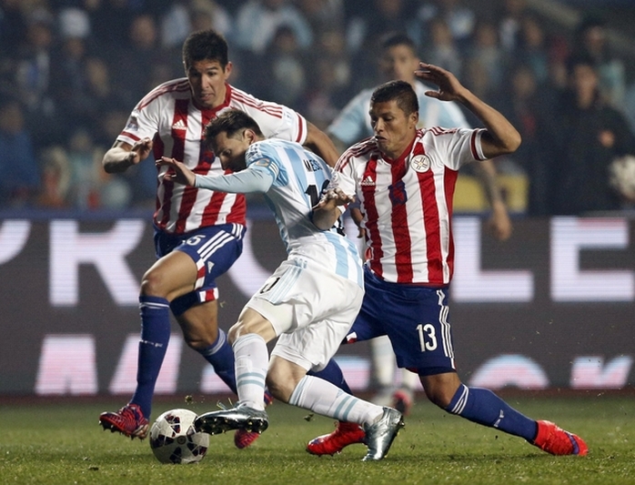 Messi không ghi bàn nhưng đóng vai trò quan trọng trong các đợt tấn công của Argentina