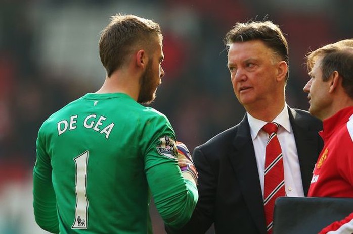 HLV Van Gaal không muốn giữ chân một cầu thủ hết nhiệt huyết với CLB như De Gea