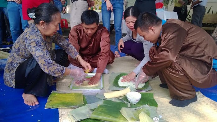 Tham gia hoạt động hỗ trợ đồng nghiệp khó khăn giúp công nhân cảm nhận được ý nghĩa cuộc sống