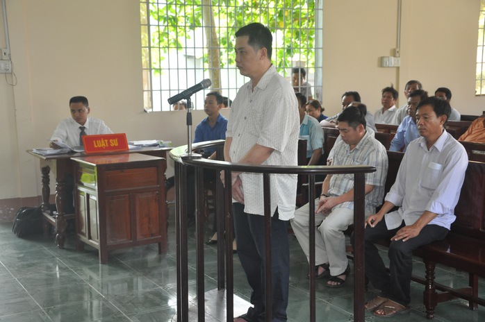 Bị cáo Bùi Chí Linh tại tòa