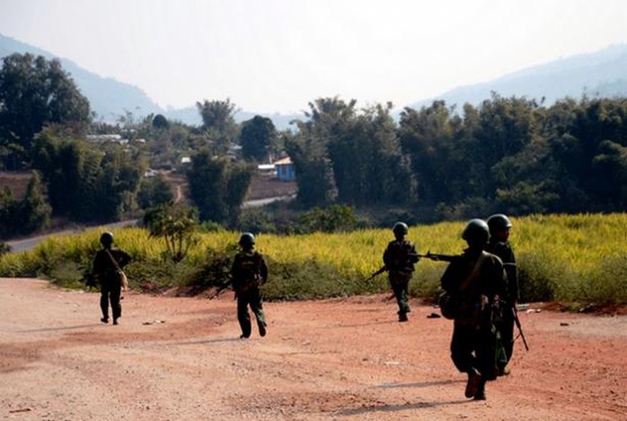 Trung Quốc cảnh báo Myanmar đừng để thêm bất kỳ vụ đạn lạc chết người nào nữa. Ảnh: AP