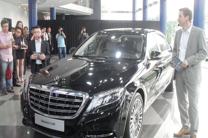 Xe nhập khẩu tiếp tục tăng mạnh tháng đầu năm 2015. Mercedes-Benz Việt Nam vừa giới thiệu một trong bốn mẫu xe nhập khẩu đầu tiên của năm nay -Ảnh: Hùng Lê Xe nhập khẩu tiếp tục tăng mạnh tháng đầu năm 2015. Mercedes-Benz Việt Nam vừa giới thiệu một trong bốn mẫu xe nhập khẩu đầu tiên của năm nay -Ảnh: Hùng Lê