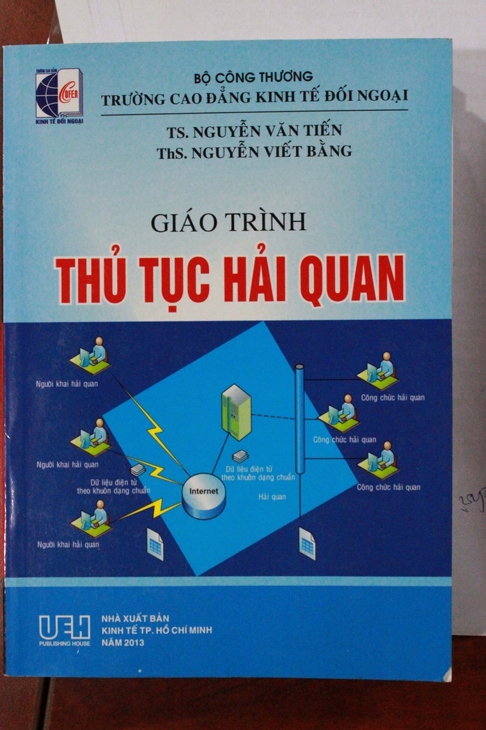 Giáo trình mà TS Nguyễn Văn Tiến cho là Trường CĐ Kinh tế đối ngoại đã vi phạm quyền sở hữu trí tuệ khi tái bản mà không xin phép tác giả