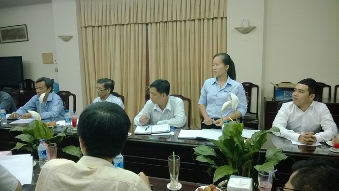 Bà Trần Thị Hồng Vân, Chủ tịch Công đoàn Công ty Nissei Electric Việt Nam, phát biểu tại tọa đàm