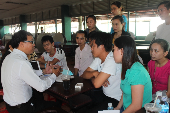 LĐLĐ quận Gò Vấp, TP HCM tổ chức tư vấn pháp luật lưu động cho công nhân tại doanh nghiệp
