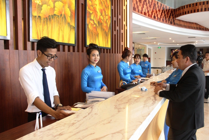 Nhân viên Bavico International Hotel Nha Trang an tâm gắn bó lâu dài khi thỏa ước lao động  tập thể được ký kết