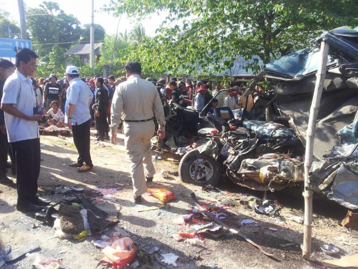 Hiện trường vụ tai nạn sáng 19-5. Ảnh: Phnom Penh Post