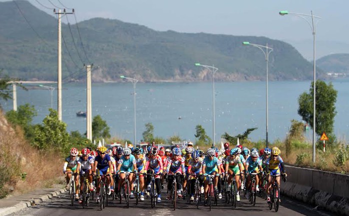 Đoàn đua rời địa phận Nha Trang