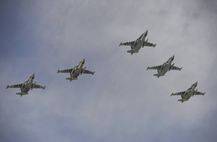 Sukhoi Su-25SM tại Lễ diễu binh. Ảnh: Reuters