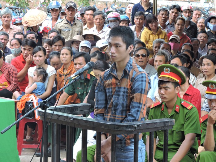 Hà Minh Biên tại phiên xét xử ngày 7-4