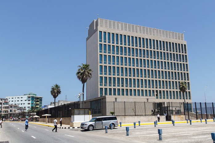 Tòa nhà Đại sứ quán Mỹ tại Cuba. Ảnh: Havana Times