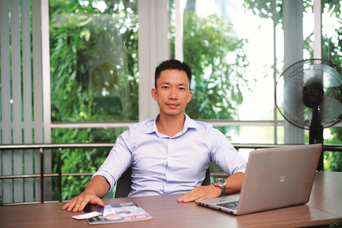 Doanh nhân Peter Nguyễn - Ảnh: Trường Nikon Doanh nhân Peter Nguyễn - Ảnh: Trường Nikon