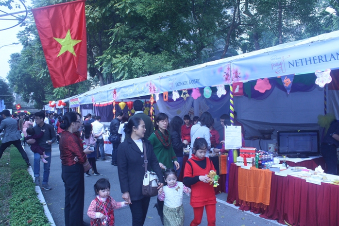Hội chợ có 67 gian hàng với đặc trưng văn hóa đến từ hơn 30 quốc gia