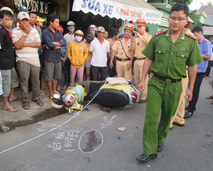 Hiện trường vụ tai nạn làm chị Lê Thị Kim Ngân chết ngay sau đó