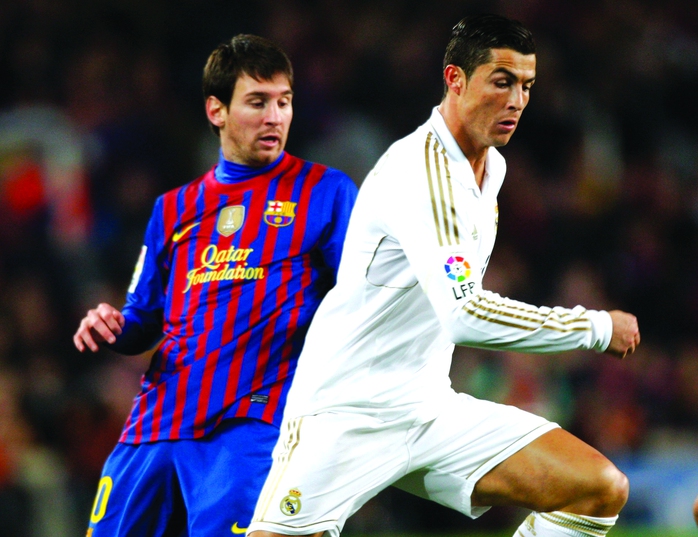 Messi và Ronaldo ở các cuộc đối đầu trong màu áo đội tuyển lẫn CLB. Ảnh: REUTERS