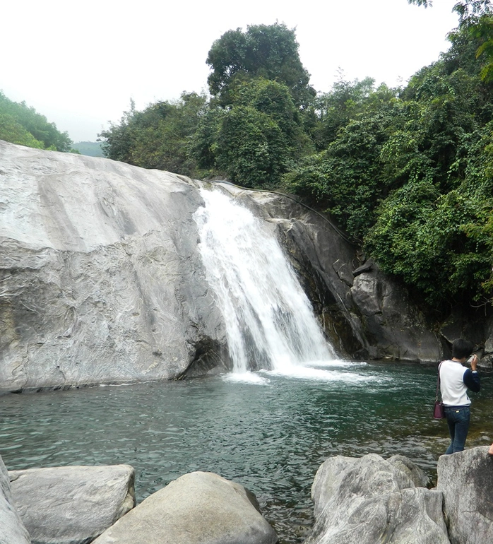 Một góc hố Giang Thơm, nơi 2 nạn nhân bị đuối nước tử vong