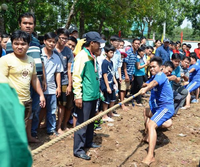 Hội thao CNVC-LĐ huyện Củ Chi, TP HCM hưởng ứng Tháng Công nhân năm 2015 ẢNH: NGUYỄN LUÂN