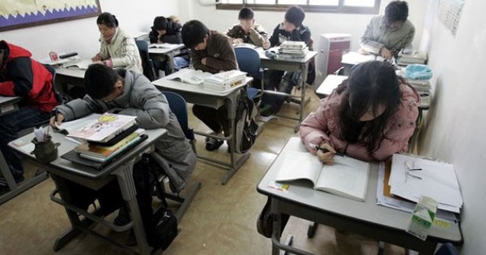 Số vụ tự tử của học sinh Hàn Quốc tăng cao trong thời gian diễn ra kỳ tuyển sinh đại học hàng năm Ảnh: beyondhallyu.com