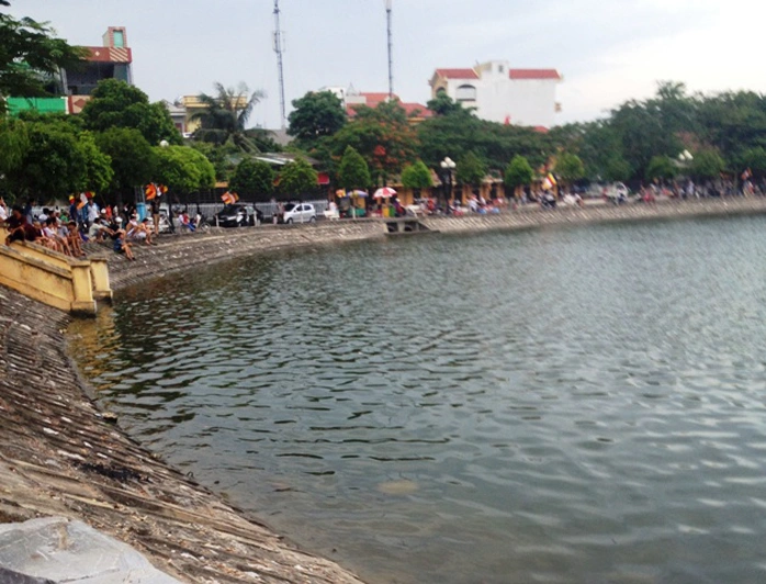 Khu vực hồ chùa Bầu nơi anh H. ra bơi và bị đuối nước