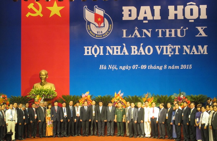 Ban chấp hành Hội nhà báo Việt Nam khóa X ra mắt. ảnh: Văn Duẩn