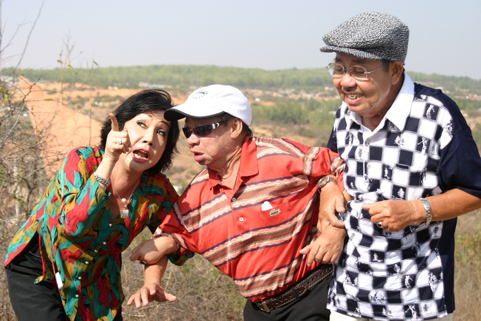 Danh hài Tùng Lâm, Thanh Hoài, Mỹ Chi bộ ba tạo nhiều tiếng cười qua các vở hài trên sân khấu và màn ảnh nhỏ, trong đó có nhiều vai hai ông diễn sở trường..dê