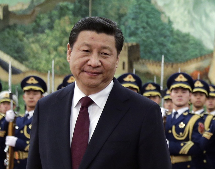 The portrait of Xi as a strongman figure has been painted with excessive haste. (the portrait of Xi as a ‘strongman’ figure has been painted with excessive haste.  (AP Photo/Andy Wong, File)