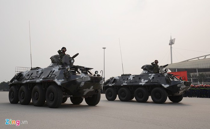 Xe thiết giáp bộ binh bánh lốp (BTR - 60PB) của Bộ Tư lệnh Thủ đô. Xe thiết giáp bộ binh bánh lốp (BTR - 60PB) của Bộ Tư lệnh Thủ đô.