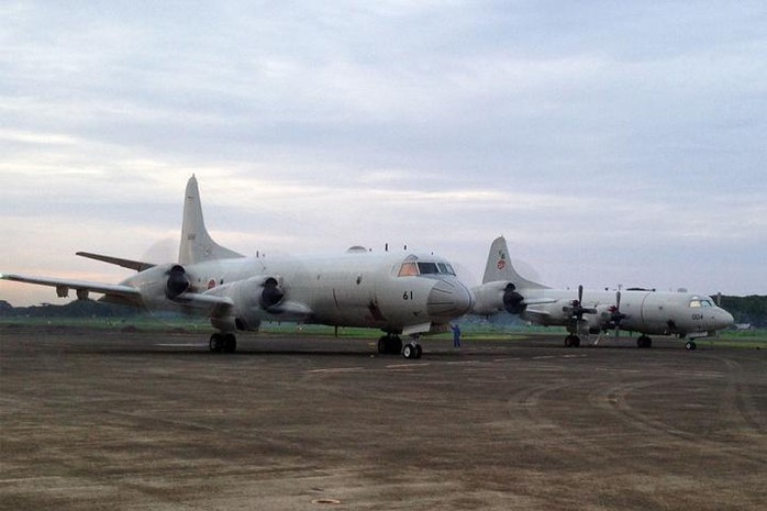 Hai máy bay P-3C Orion của Nhật tại Palawan - Philippines hôm 23-6. Ảnh: GMA News  
