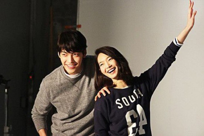 Shin Min Ah và Kim Woo Bin đang hẹn hò