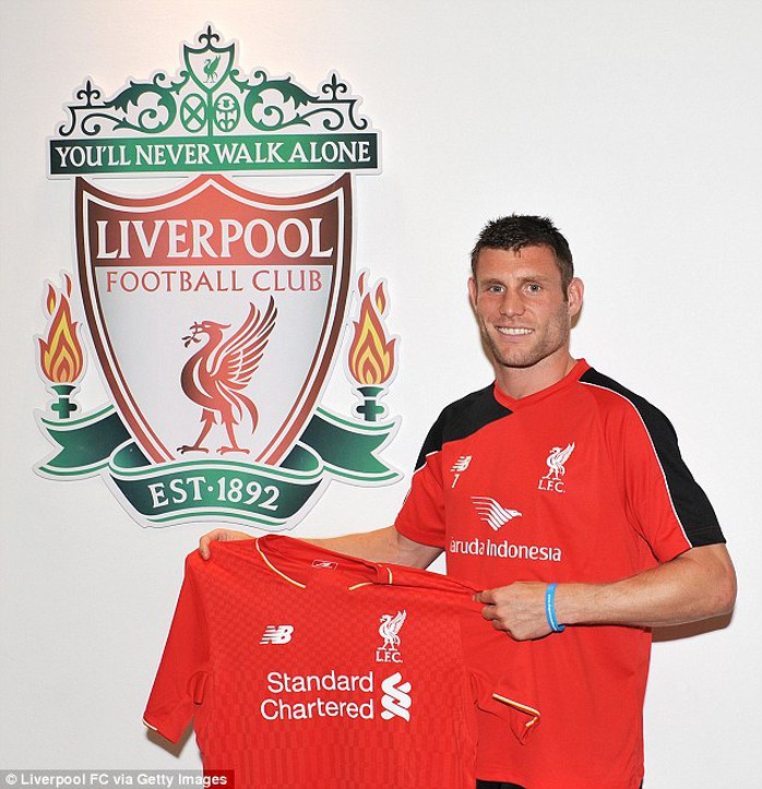 Milner trong buổi ra mắt Liverpool