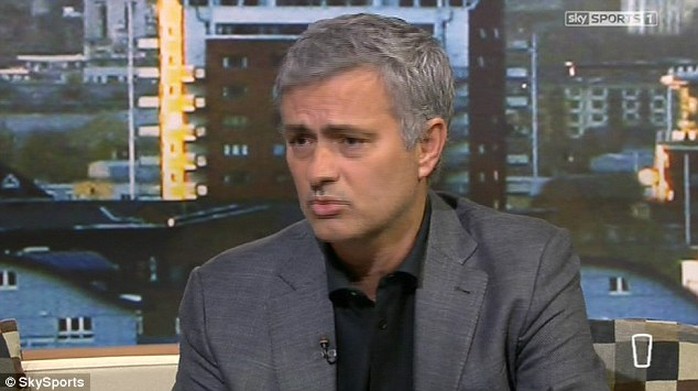 Ông Mourinho trong buổi trò chuyện với Sky Sport sau trận hhòa Burnley gây tranh cãi của Chelesa