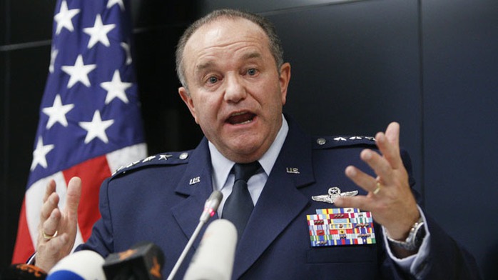 Tướng Philip Breedlove. Ảnh: Reuters