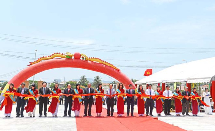 Lễ cắt băng khánh thành công trình nâng cấp NTLS Tp Quy Nhơn Lễ cắt băng khánh thành công trình nâng cấp NTLS Tp Quy Nhơn