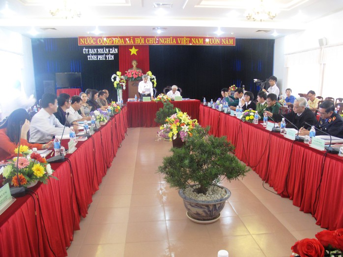 Đoàn giám sát của Ủy ban Thường vụ quốc hội đang giám sát tại Phú Yên