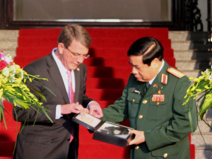 Bộ trưởng Quốc phòng Mỹ cho biết Quân đội Mỹ mong muốn và hy vọng những kỷ vật này sẽ được trao trả về cho người thân trong gia đình của người lính Việt Nam