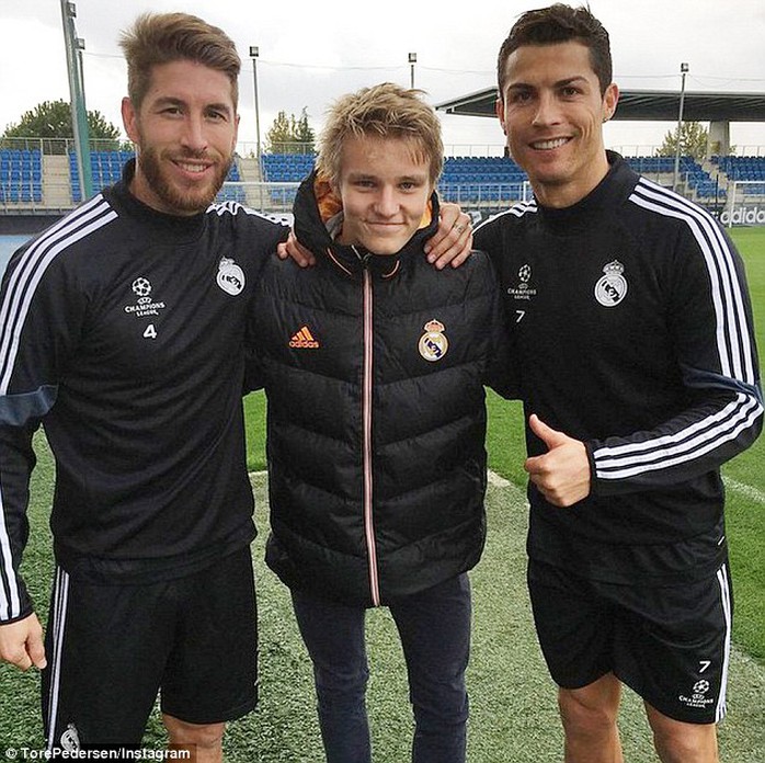 Odgaard, Ramos và Ronaldo