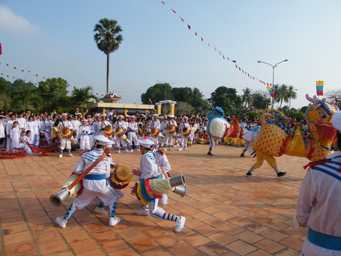 Múa trống Xa-dăm