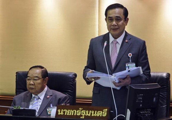 Thủ tướng Thái Prayuth Chan-ocha (phải) và Phó Thủ tướng Prawit Wongsuwan