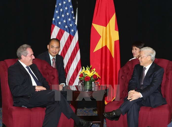 Tổng Bí thư Nguyễn Phú Trọng tiếp Đại diện Thương mại Mỹ Michael Froman đến chào xã giao hôm 6-7. Ảnh: Trí Dũng/TTXVN